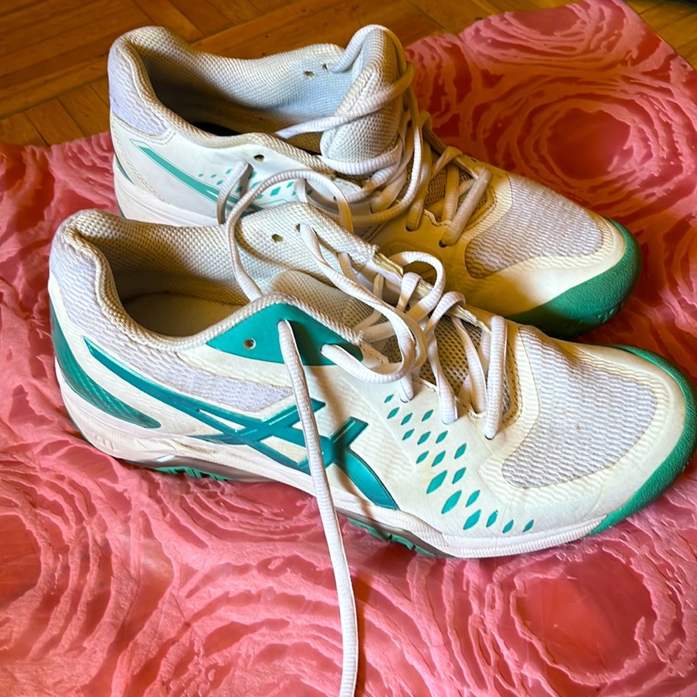 asics tennis shoes